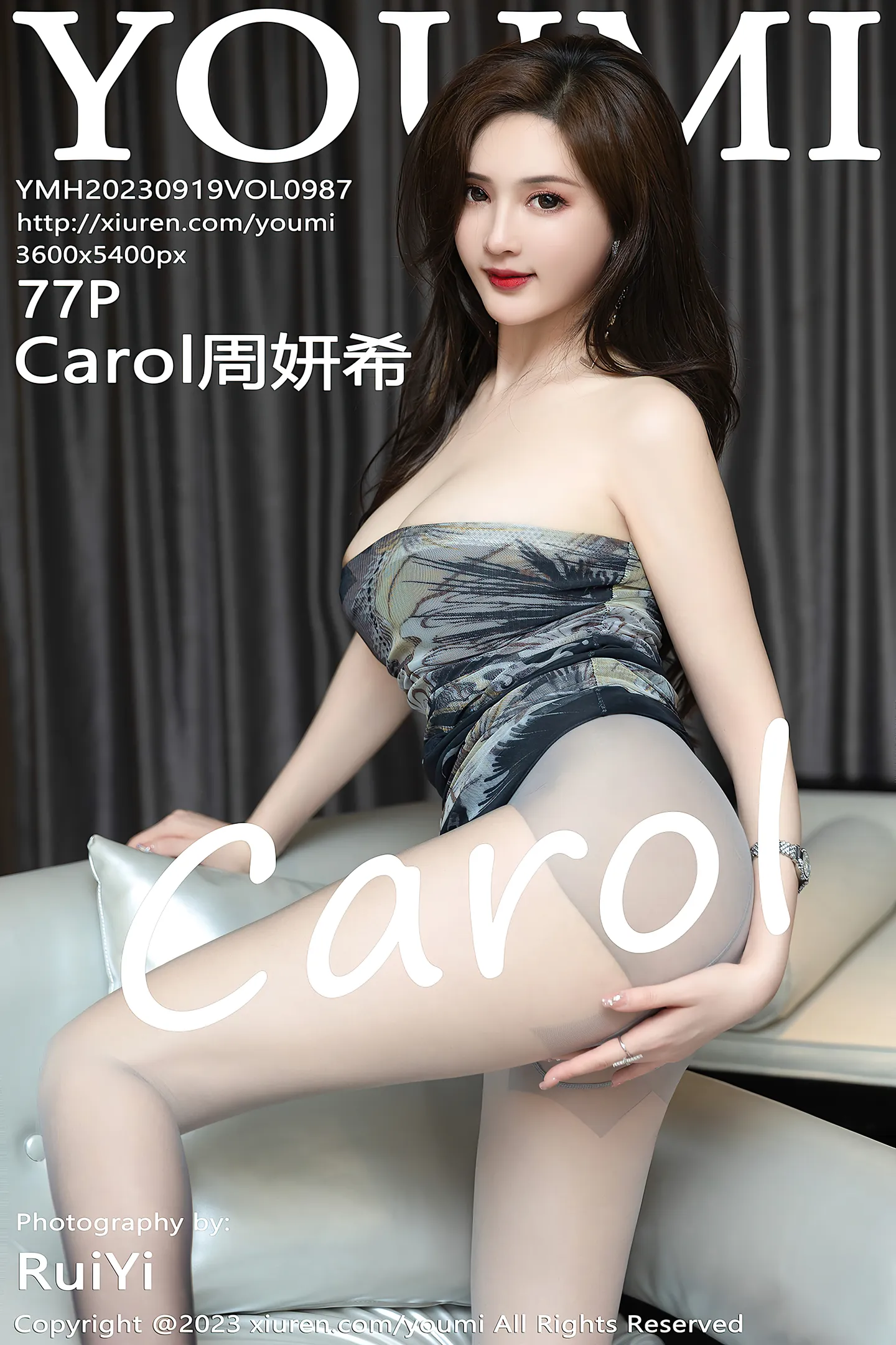 [YouMi尤蜜荟]Vol.987_女神Carol周妍希深色露肩连衣裙配超薄灰丝秀丰满身材诱惑写真77P-秀人网 - XiuRen.Pro